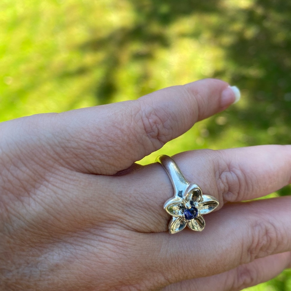 Tiffany & Co. 925 Silver Purple Lolite Flower Ring- size 5.5 excellent condition - Picture 5 of 8